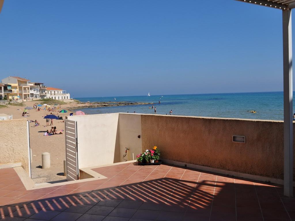 Sagittarius Mare Lägenhet Marina di Ragusa Exteriör bild